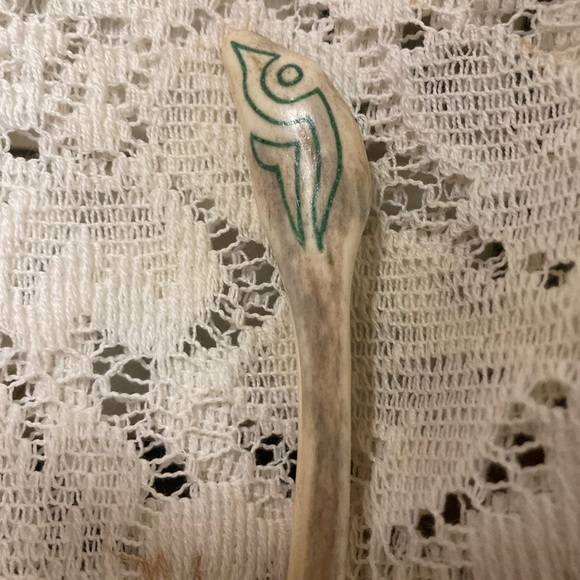 Artisan Made Hair Fork Carved Out of Deer Antler main image 4